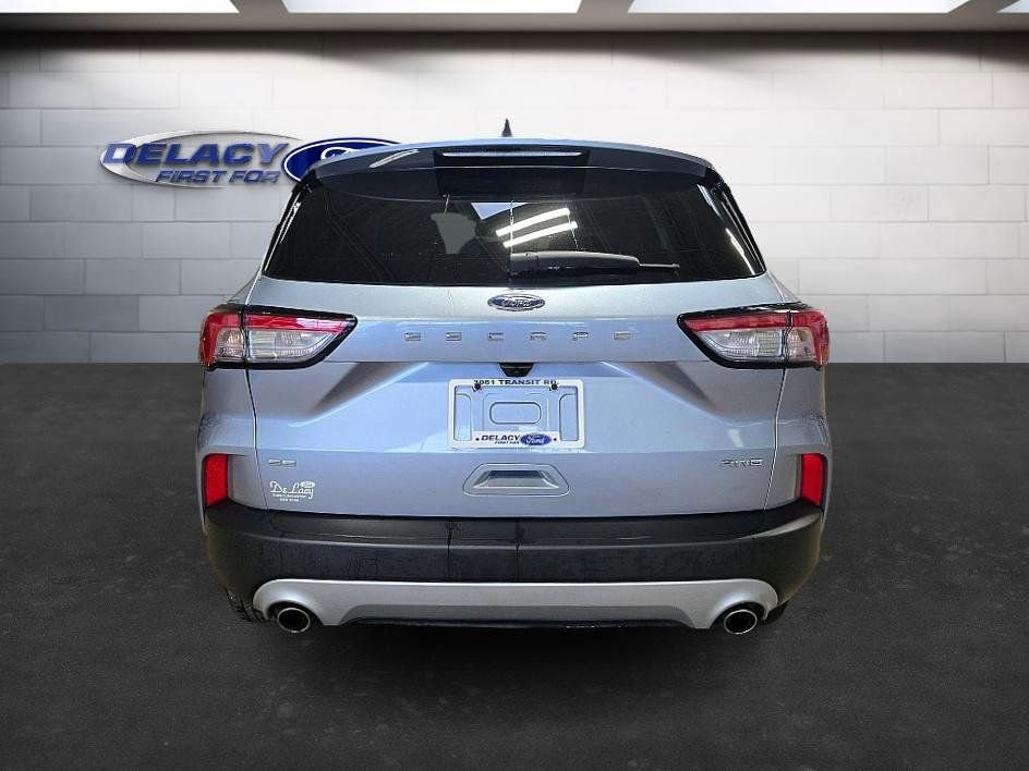 Used 2022 Ford Escape SE w/ Convenience Package image 4
