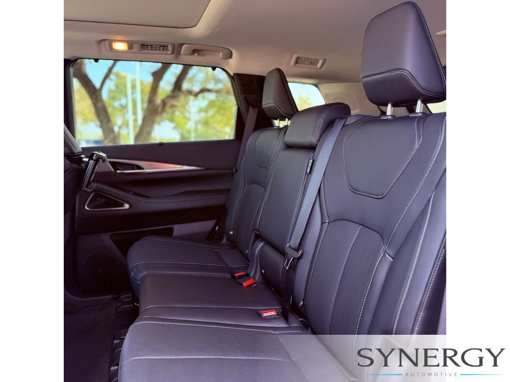 Used 2026 INFINITI QX60 Luxe w/ Family Package AWD/4WD image 29