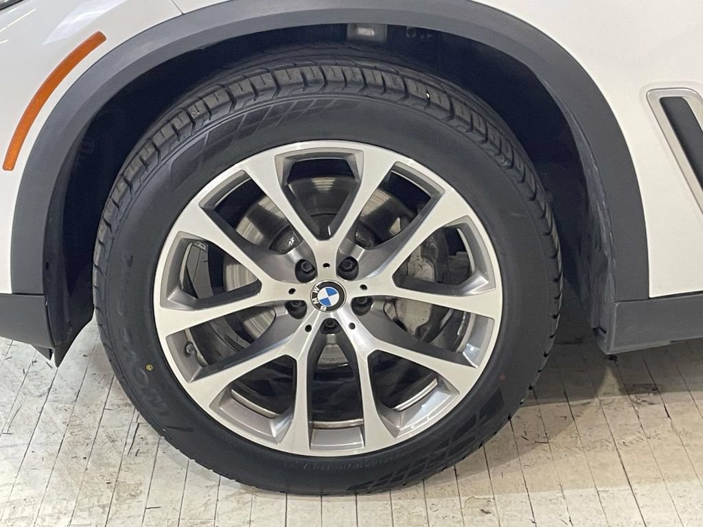 Used 2020 BMW X5 xDrive40i w/ Premium Package AWD/4WD image 13