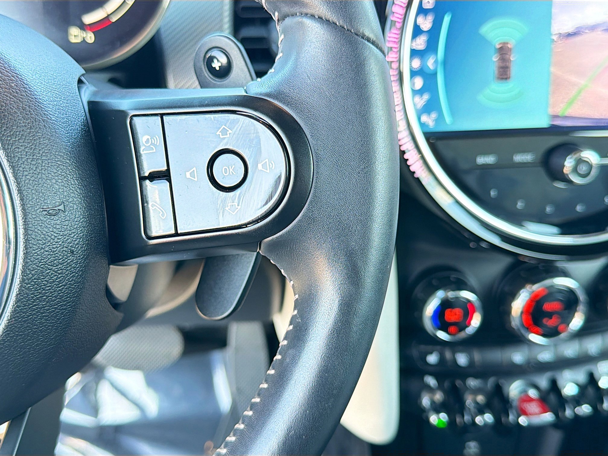 Used 2024 MINI Cooper S image 36