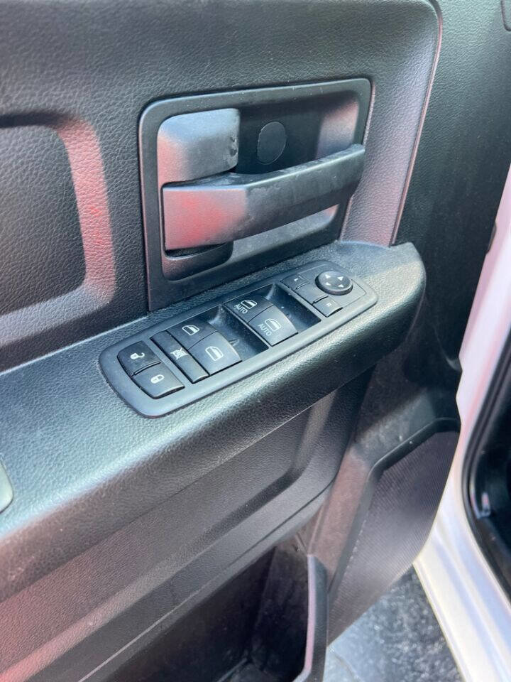 Used 2020 RAM 1500 Express image 10