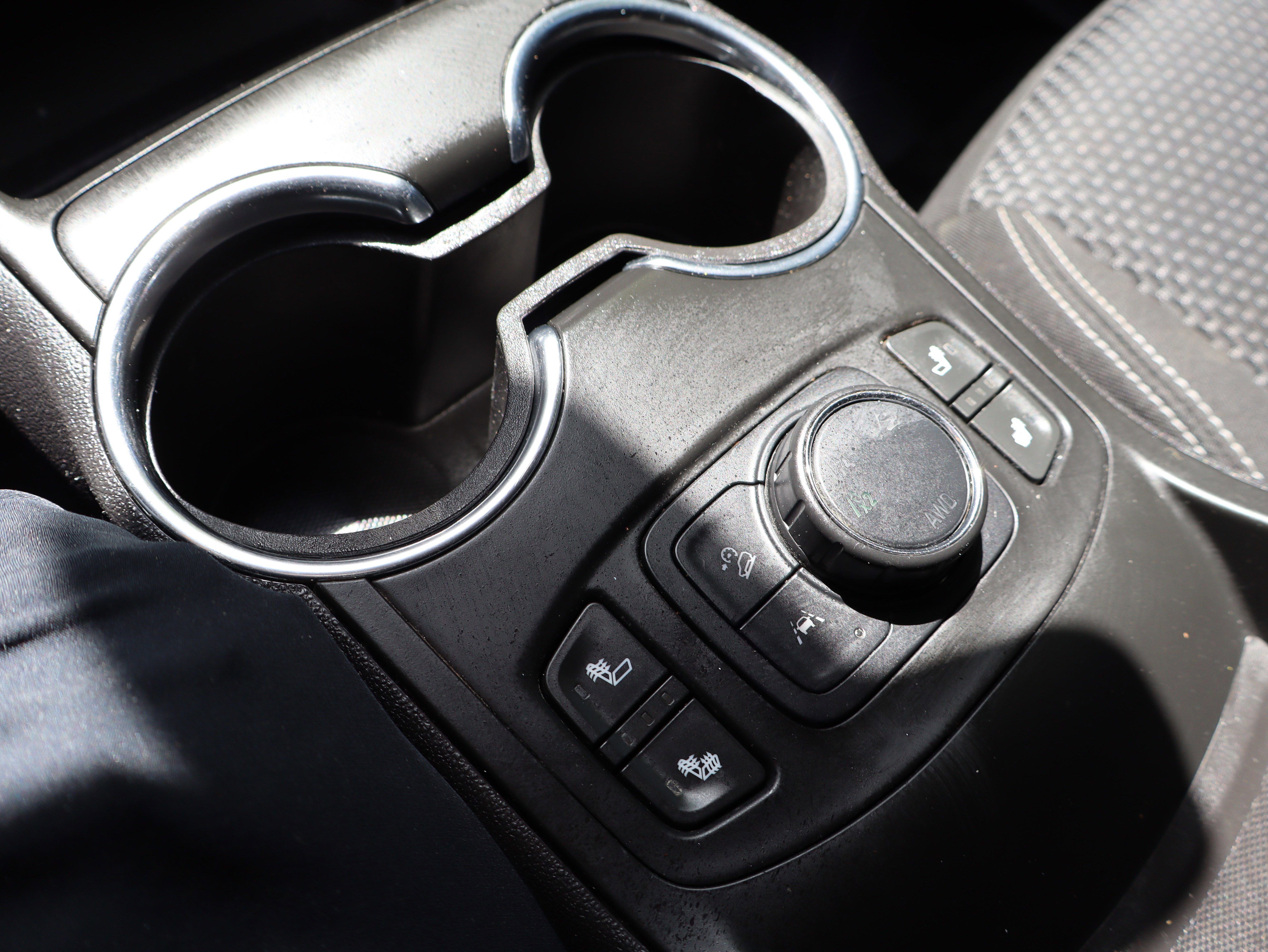 Used 2022 GMC Terrain SLE w/ Driver Convenience Package image 36