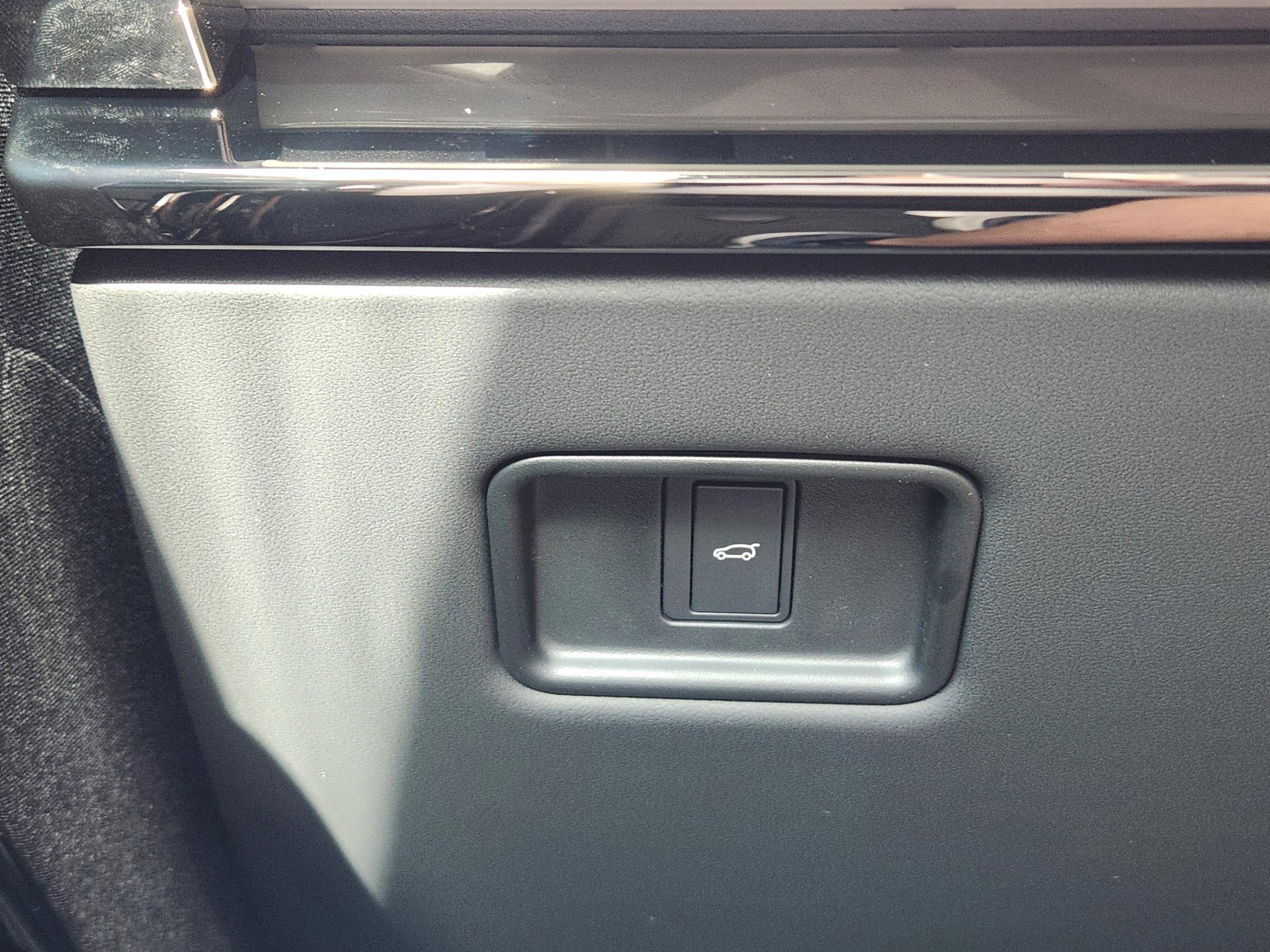 New 2026 Land Rover Range Rover Sport SE AWD/4WD image 15