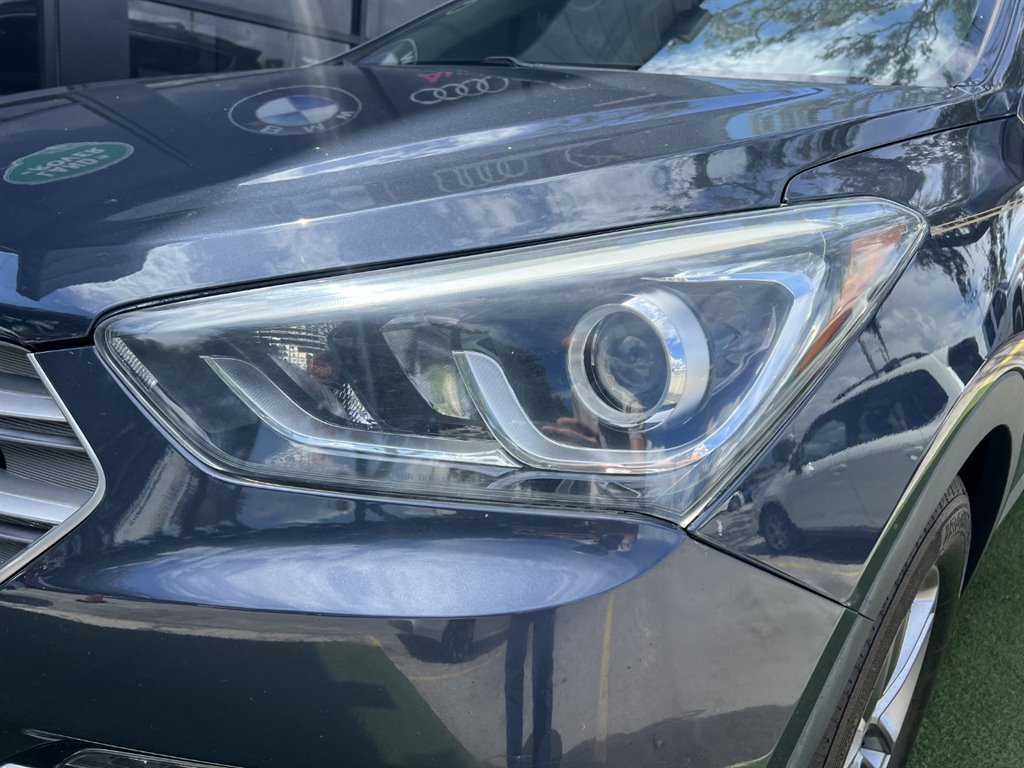 Used 2017 Hyundai Santa Fe Sport FWD image 10