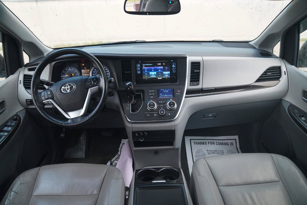 Used 2015 Toyota Sienna XLE w/ XLE Navigation Package AWD/4WD image 32