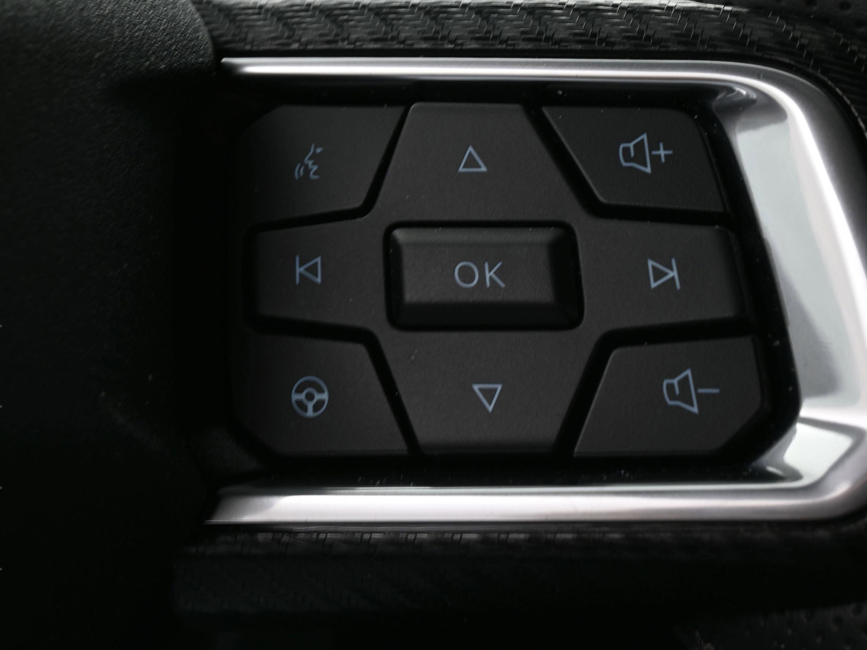 Certified 2025 Ford Mustang Premium image 41