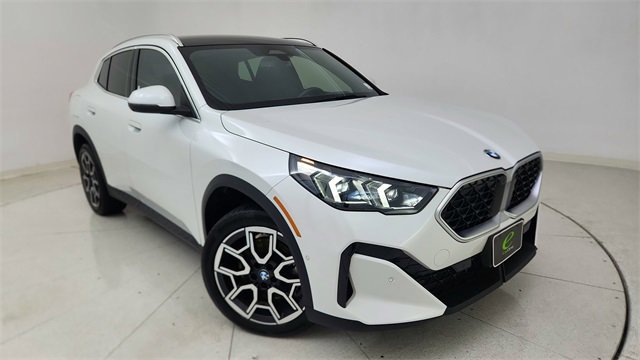 Used 2025 BMW X2 xDrive28i image 1
