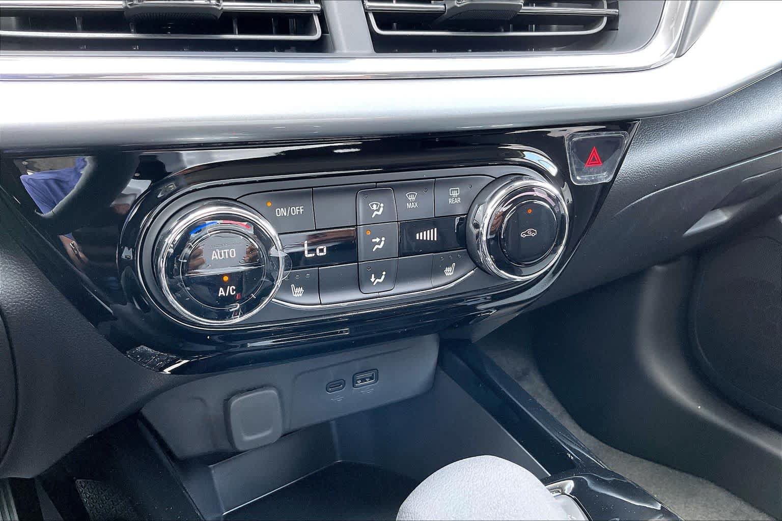 New 2026 Chevrolet Trax LT w/ Driver Confidence Package FWD image 19