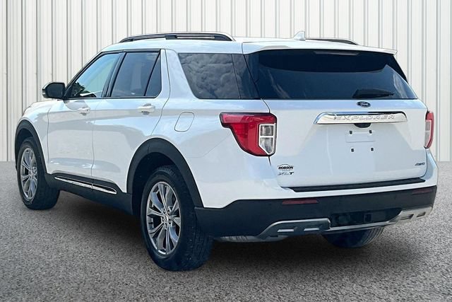 Used 2023 Ford Explorer XLT w/ Equipment Group 202A AWD/4WD image 10