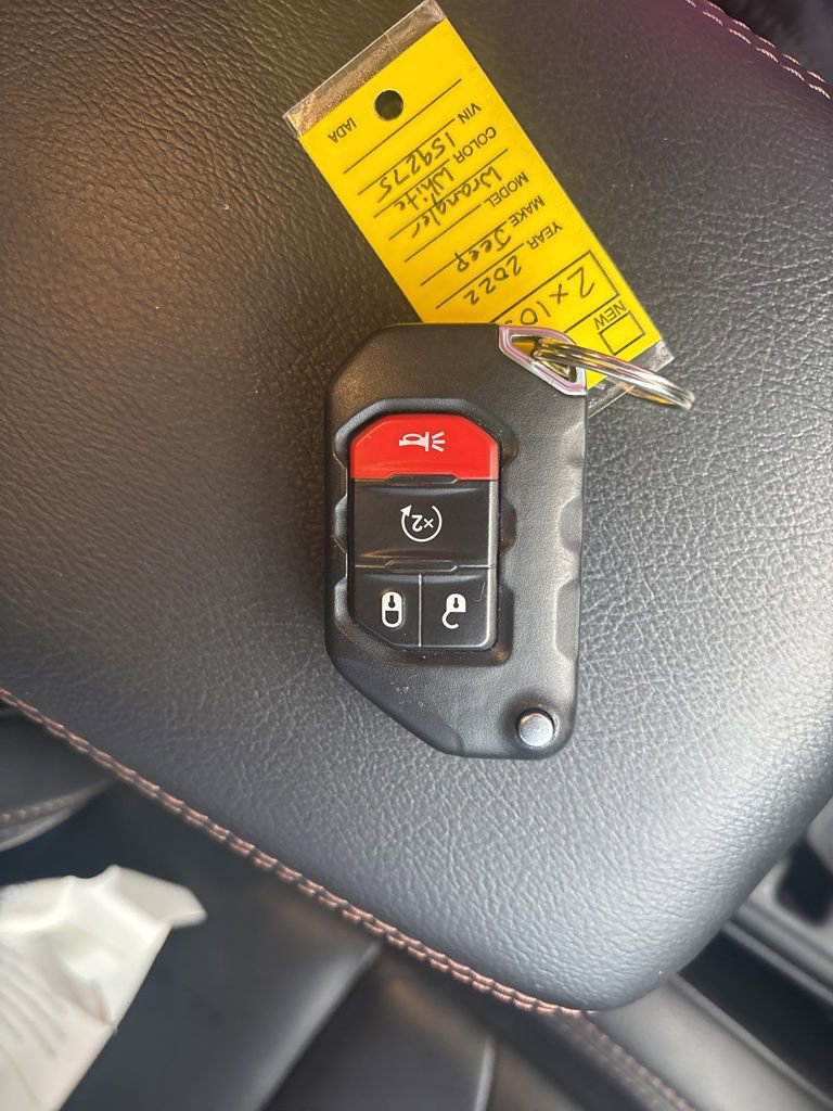 Used 2022 Jeep Wrangler Unlimited Rubicon w/ Xtreme Recon 35" Tire Package image 35