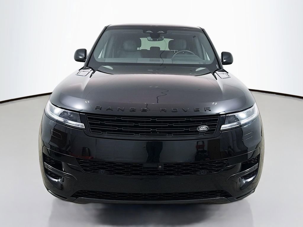 Used 2025 Land Rover Range Rover Sport SE image 2