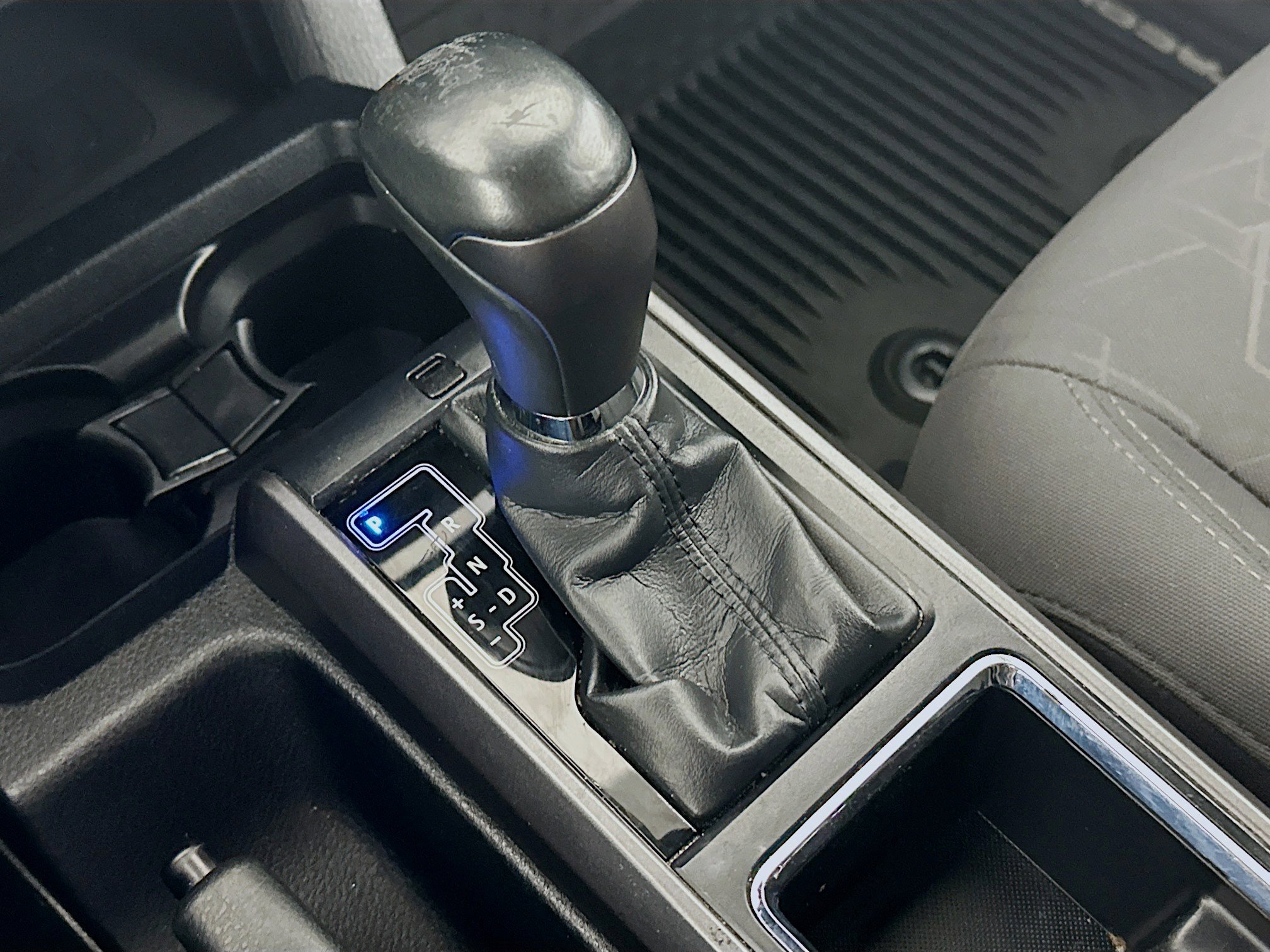 Used 2019 Toyota Tacoma TRD Sport w/ Technology Package image 24