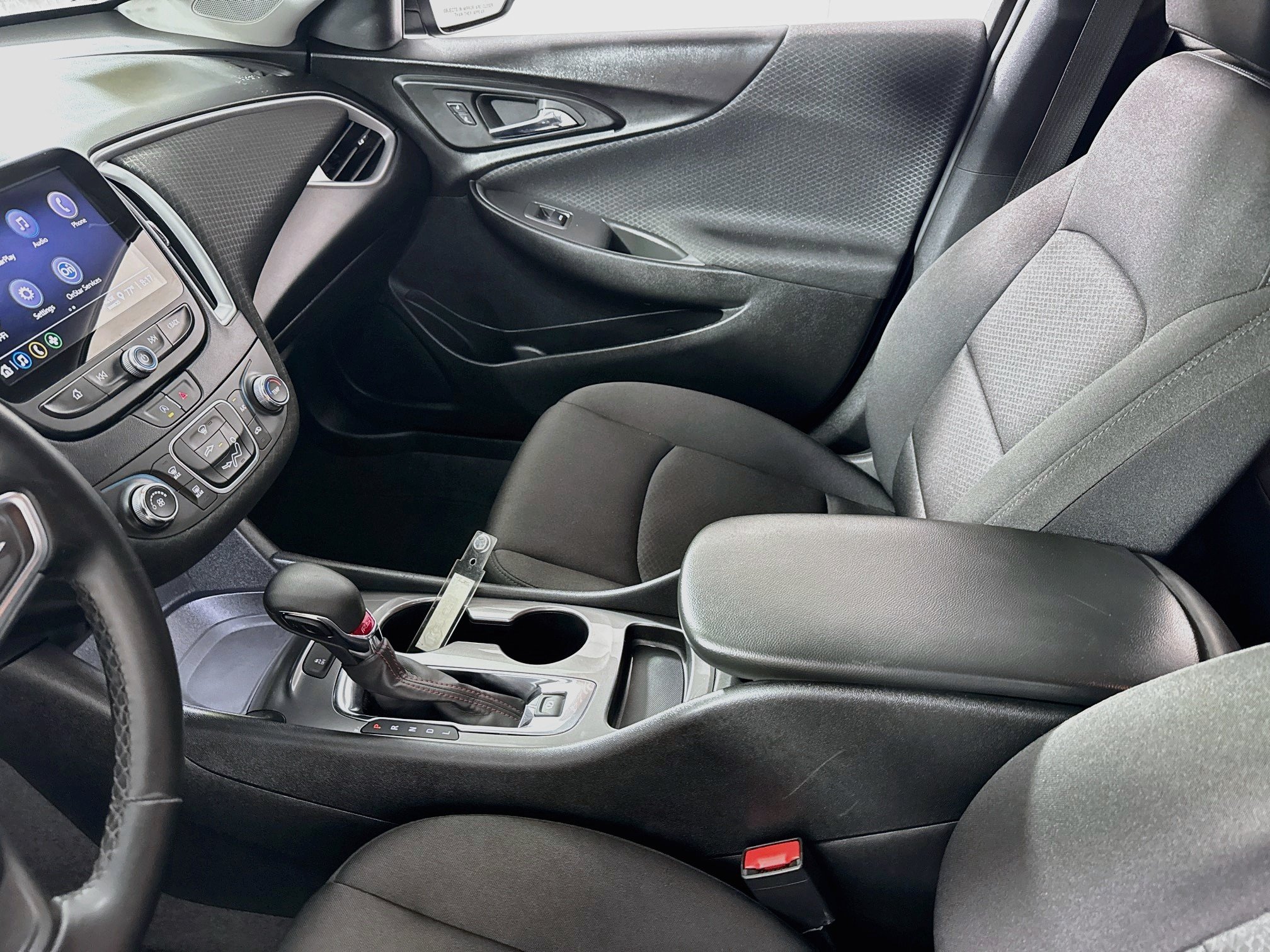 Used 2024 Chevrolet Malibu RS FWD image 23
