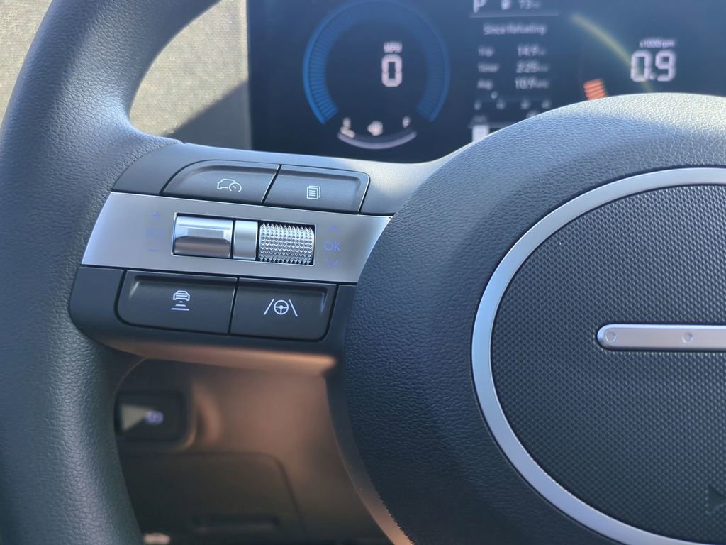 New 2026 Hyundai Kona SE image 28