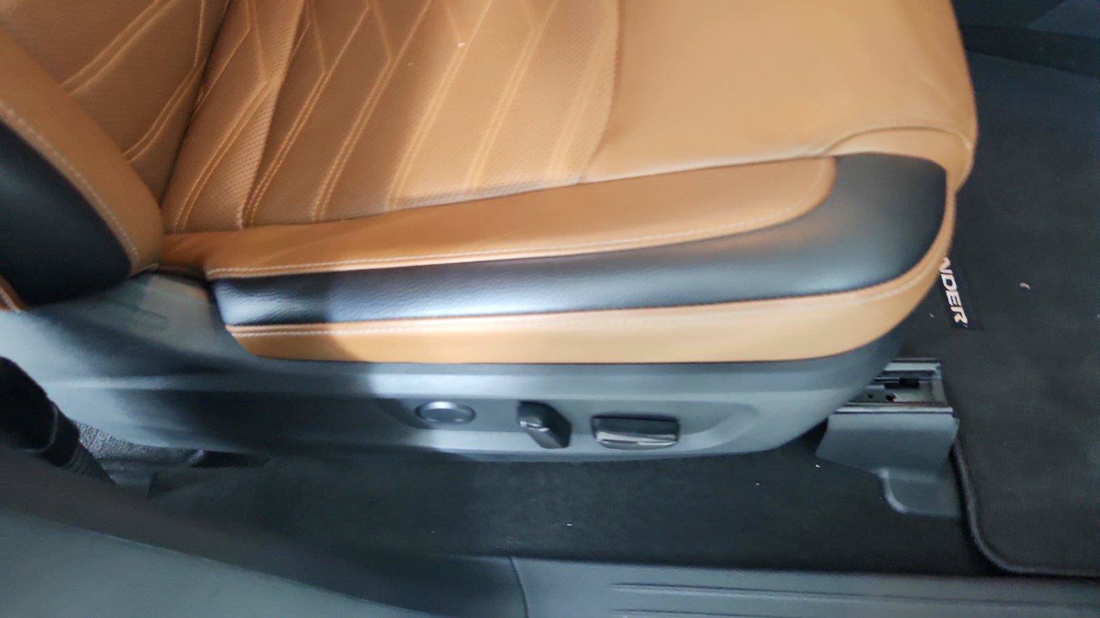 Used 2024 Nissan Pathfinder Platinum FWD image 24