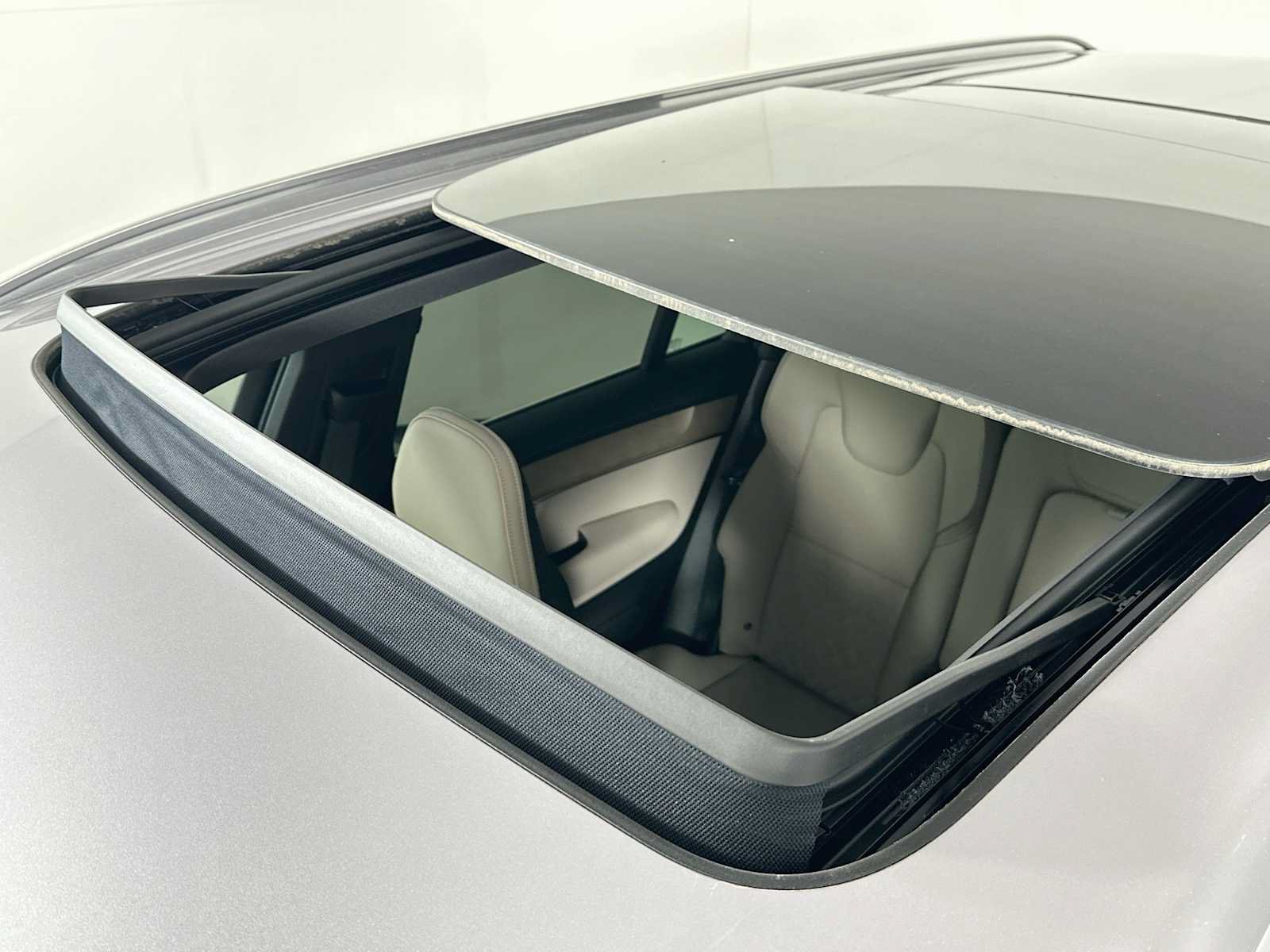New 2026 Volvo XC90 B5 Plus AWD/4WD image 19