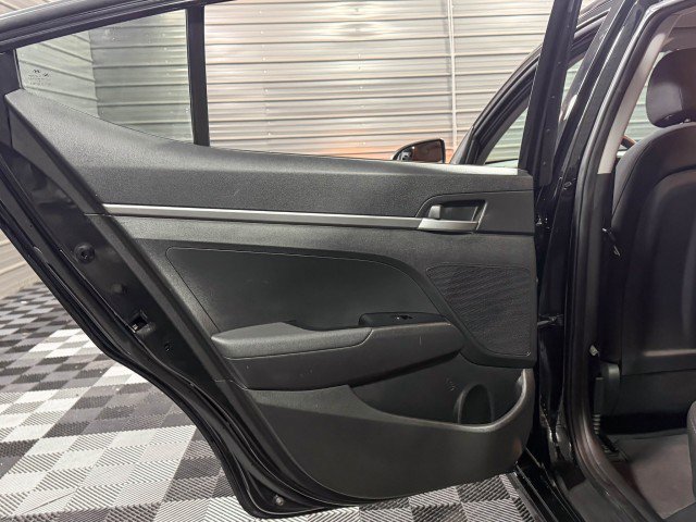 Used 2018 Hyundai Elantra SE w/ Cargo Package image 29