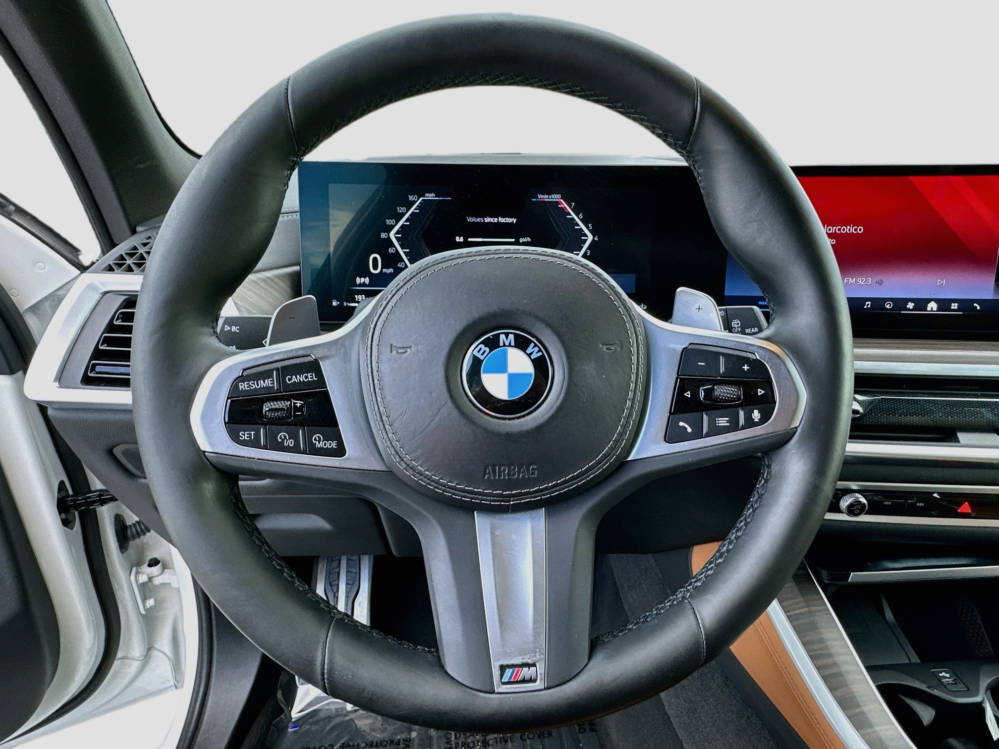 Used 2024 BMW X5 sDrive40i w/ M Sport Package RWD image 11