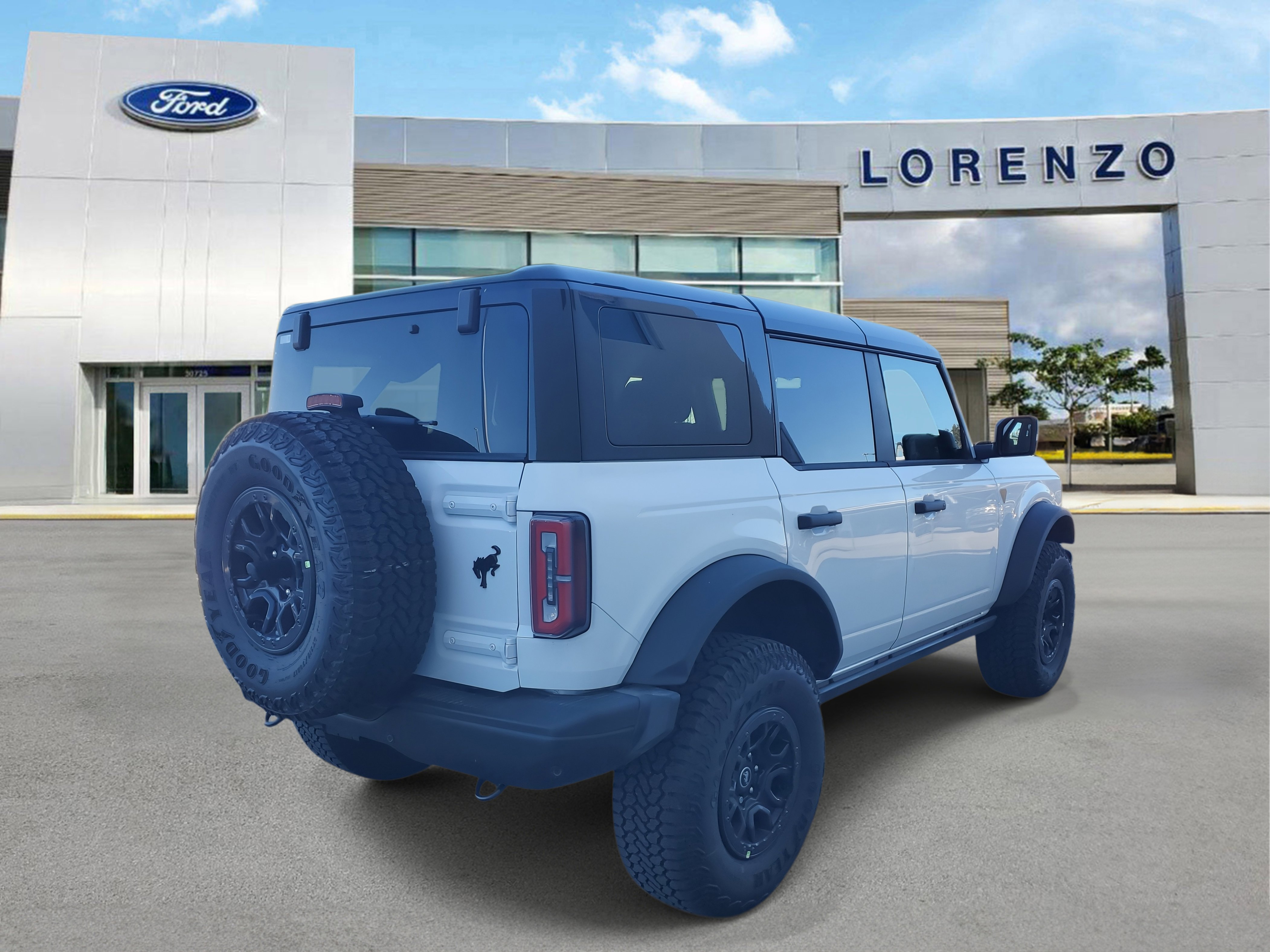 New 2025 Ford Bronco Badlands image 4
