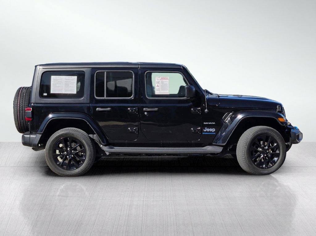 Used 2023 Jeep Wrangler Unlimited Sahara w/ Cold Weather Group AWD/4WD image 3