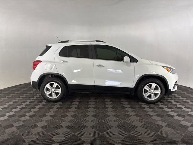 Used 2019 Chevrolet Trax LT w/ LT Convenience Package image 7