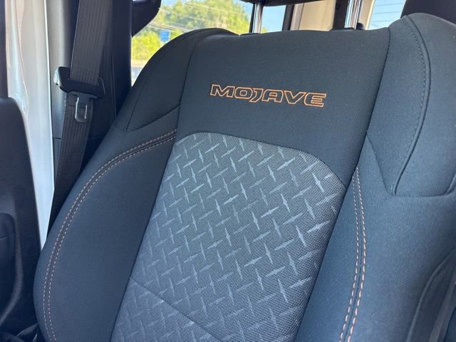 Used 2025 Jeep Gladiator Mojave w/ Convenience Group AWD/4WD image 51
