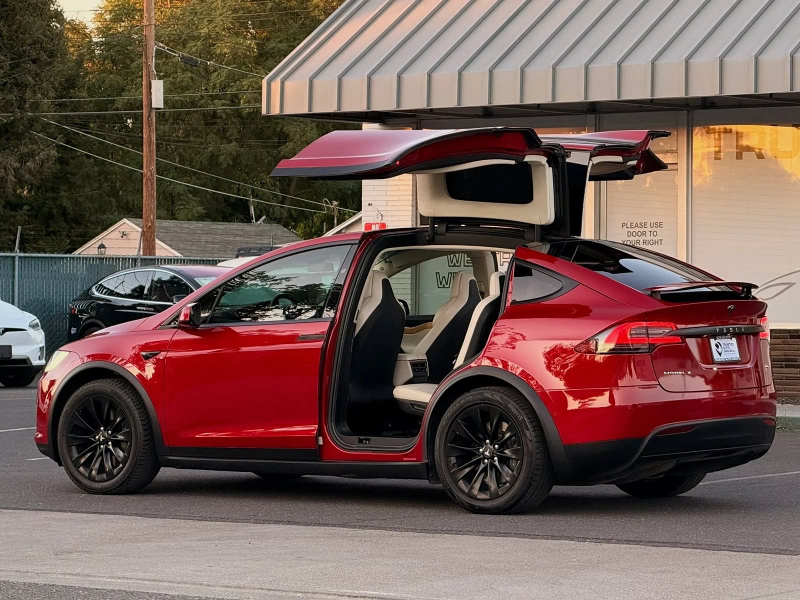 Used 2018 Tesla Model X 100D AWD/4WD image 7