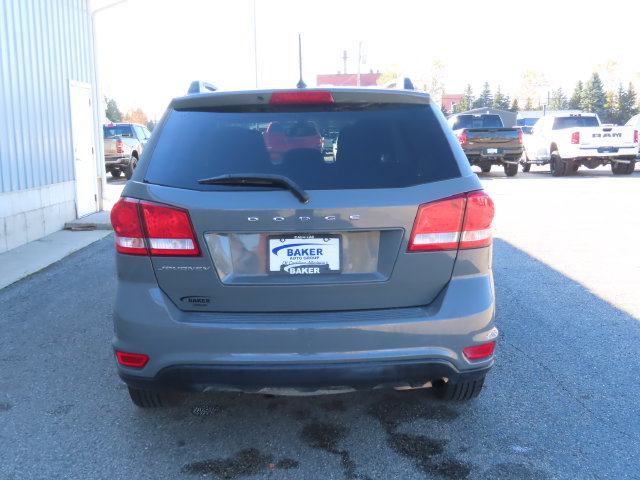 Used 2019 Dodge Journey SE FWD image 8