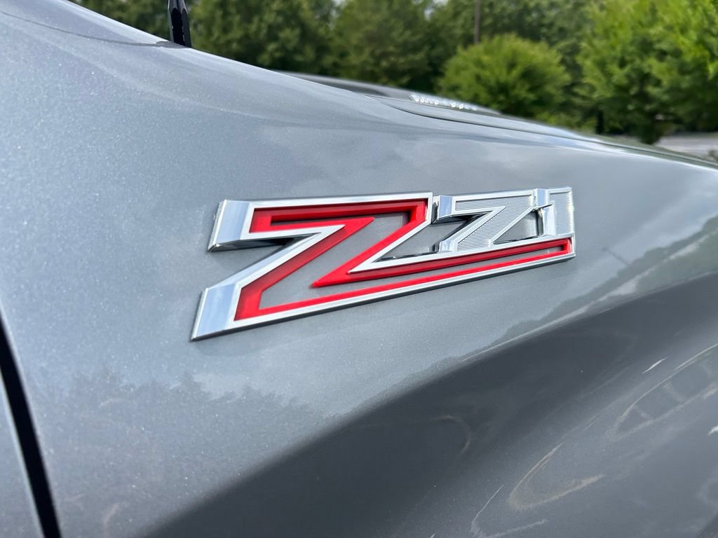 Used 2025 Chevrolet Silverado 1500 Custom Trail Boss AWD/4WD image 24