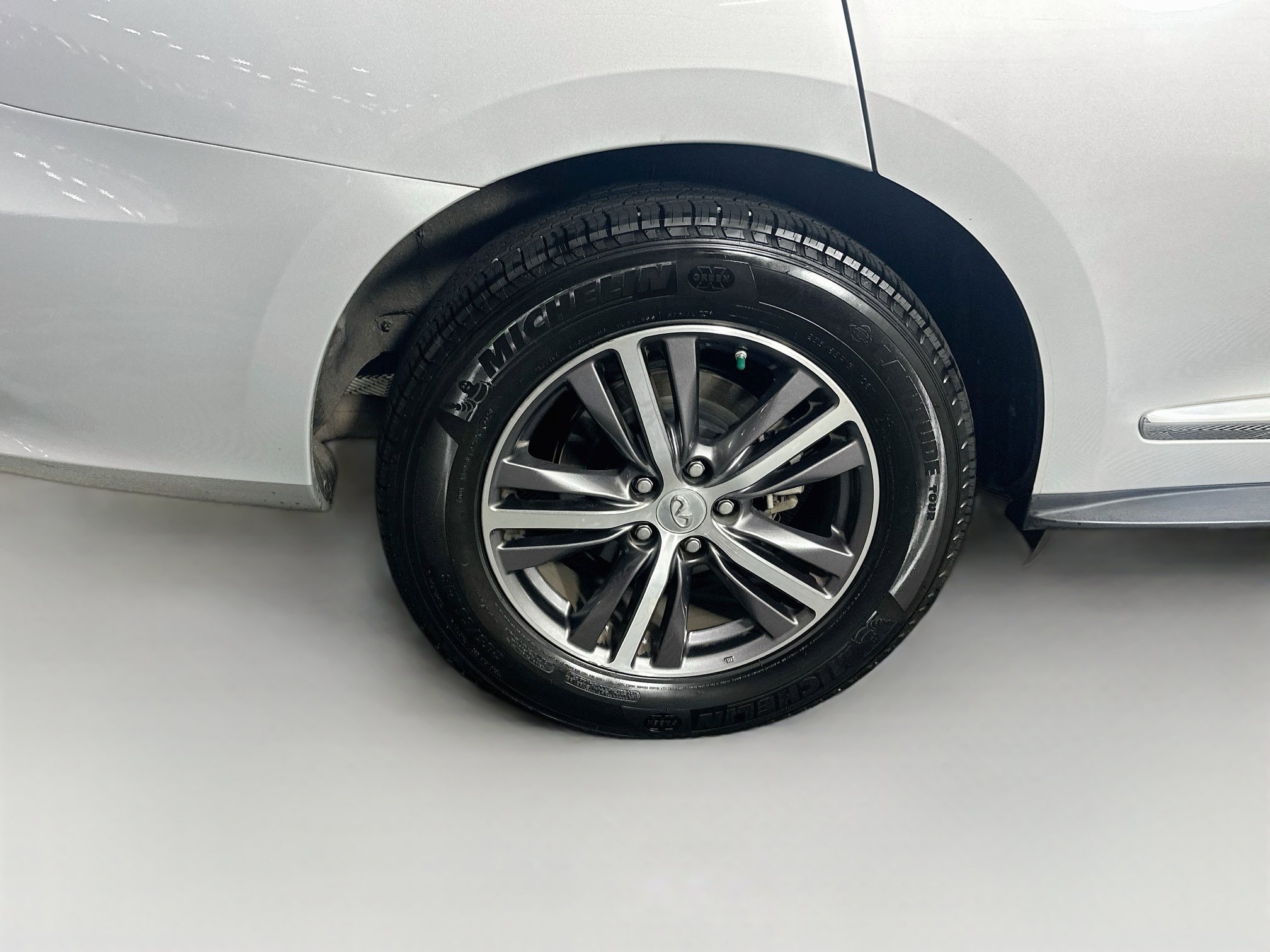 Used 2018 INFINITI QX60 FWD image 11