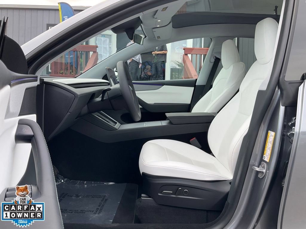 Used 2026 Tesla Model Y Long Range AWD/4WD image 7