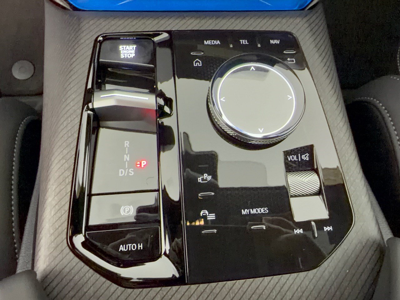 New 2026 BMW X3 xDrive30i w/ Premium Package AWD/4WD image 21