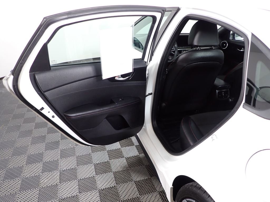 Used 2021 Kia Forte GT FWD image 30