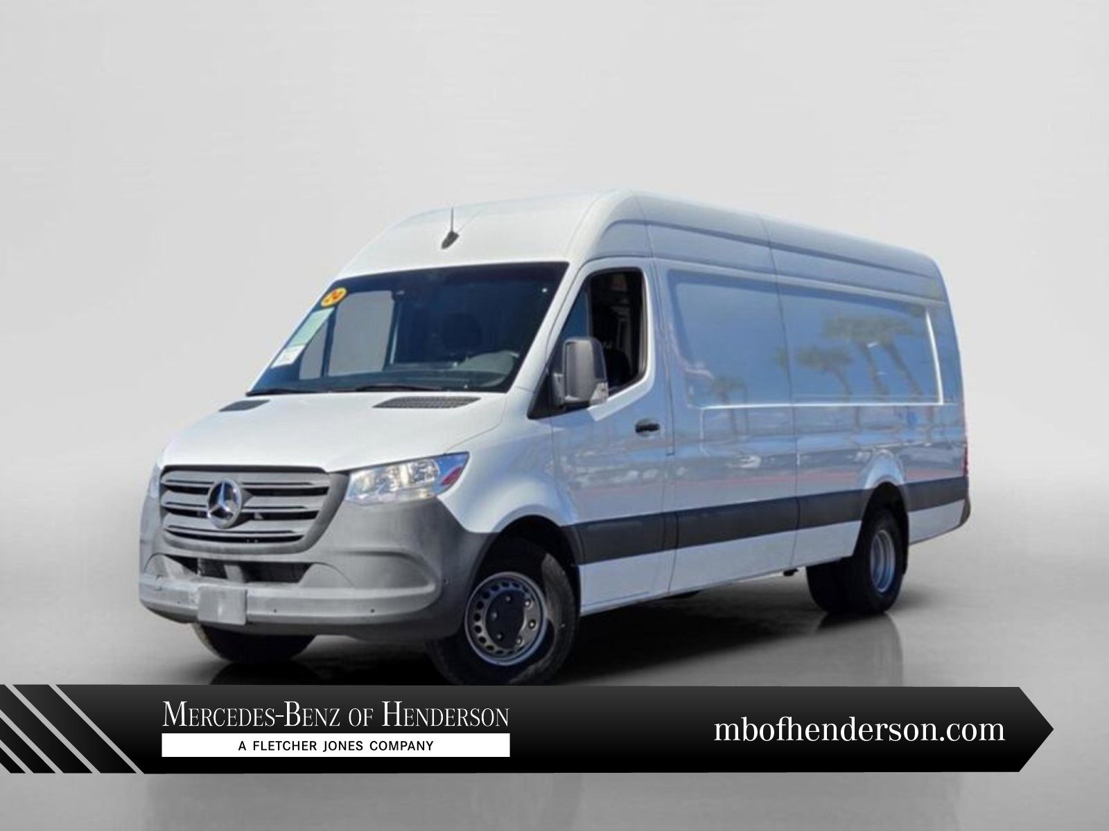 Used 2024 Mercedes-Benz Sprinter 4500 image 1