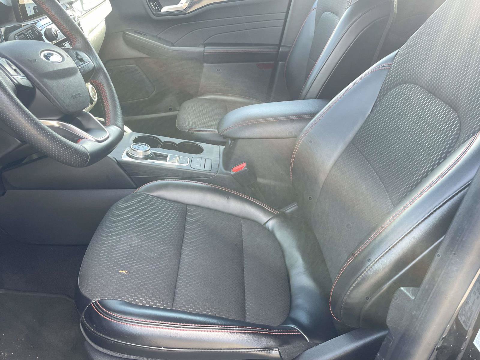 Used 2024 Ford Escape ST-Line AWD/4WD image 17