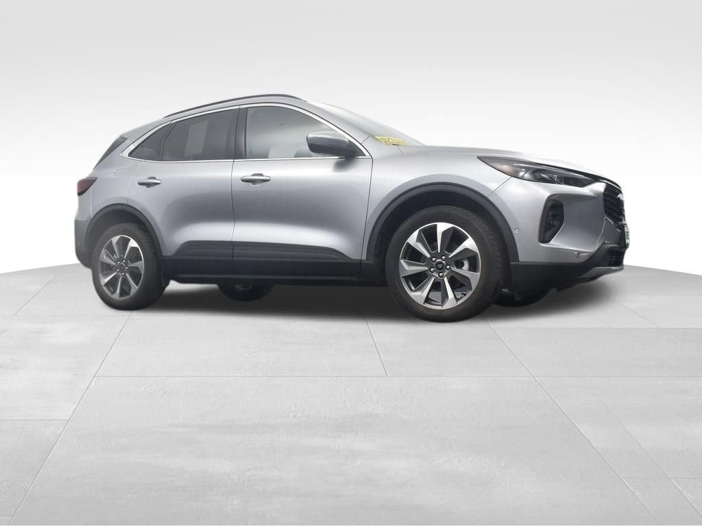 Used 2024 Ford Escape Platinum w/ Premium Technology Package AWD/4WD image 53