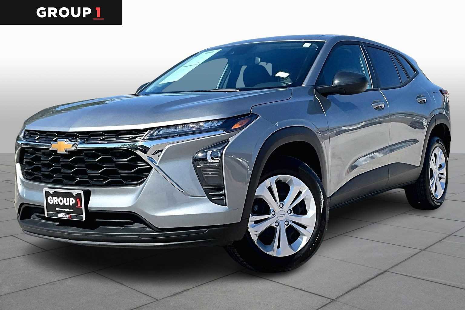 Used 2025 Chevrolet Trax LS