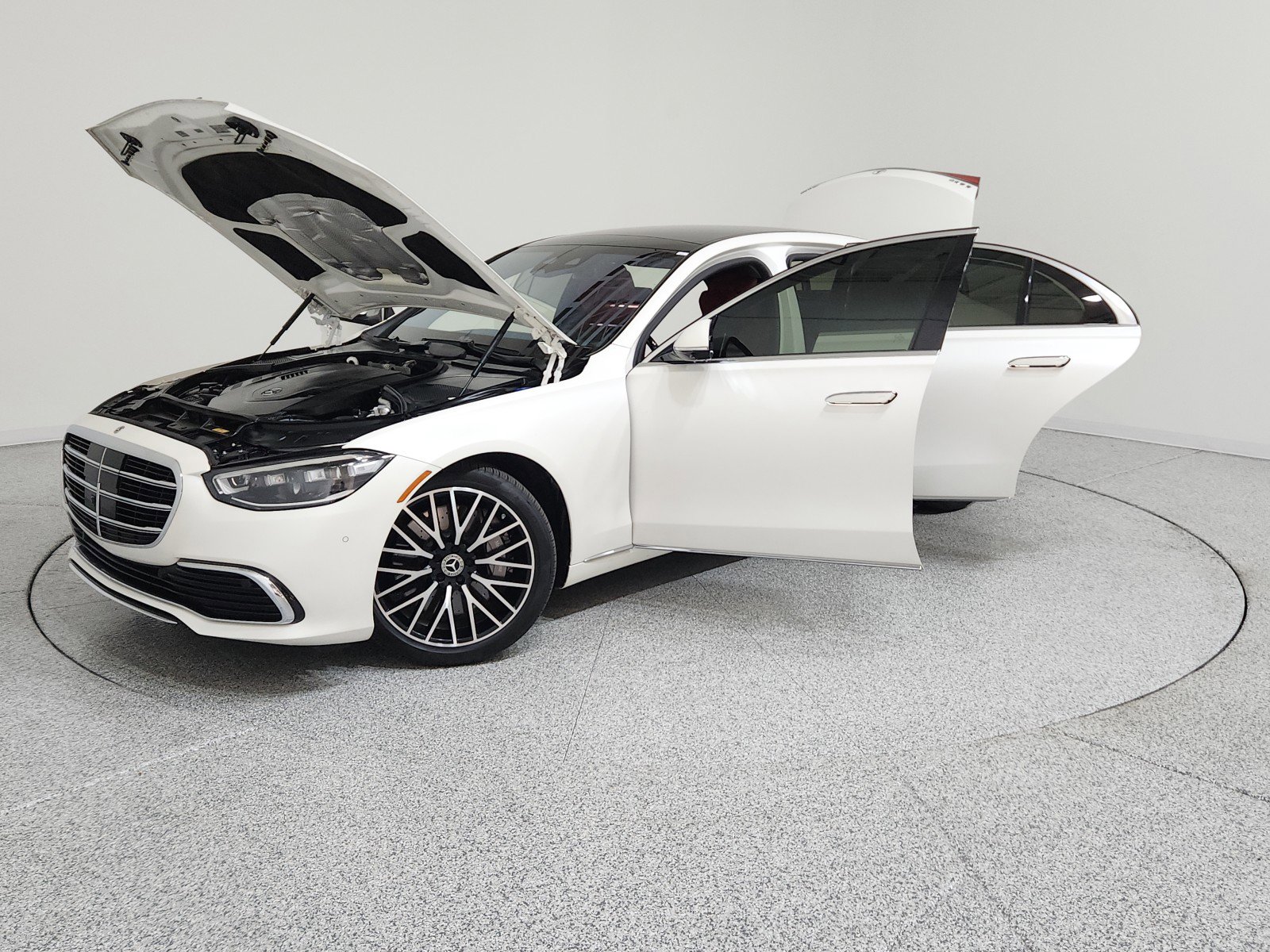 Certified 2023 Mercedes-Benz S 580 4MATIC Sedan image 9