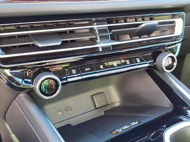 Used 2024 Chevrolet Traverse RS w/ LPO, Floor Liner Package image 14