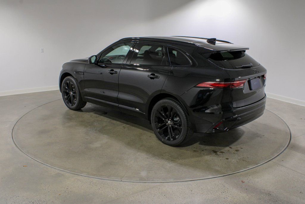 New 2026 Jaguar F-PACE R-Dynamic S image 3