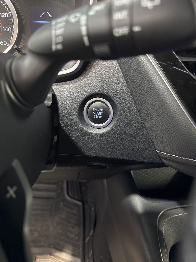 Used 2022 Toyota Corolla SE FWD image 41
