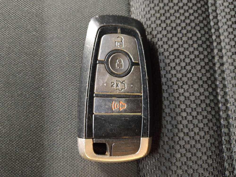Used 2019 Ford Fusion SE FWD image 32