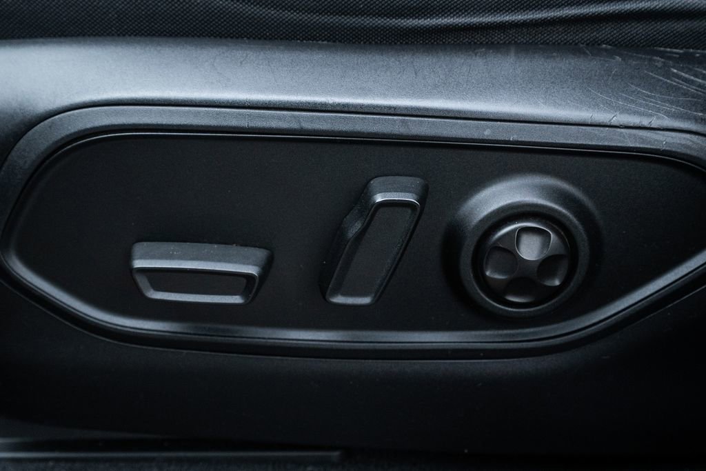 Used 2023 Jeep Grand Cherokee L Laredo w/ Trailer Tow Group (B) image 21