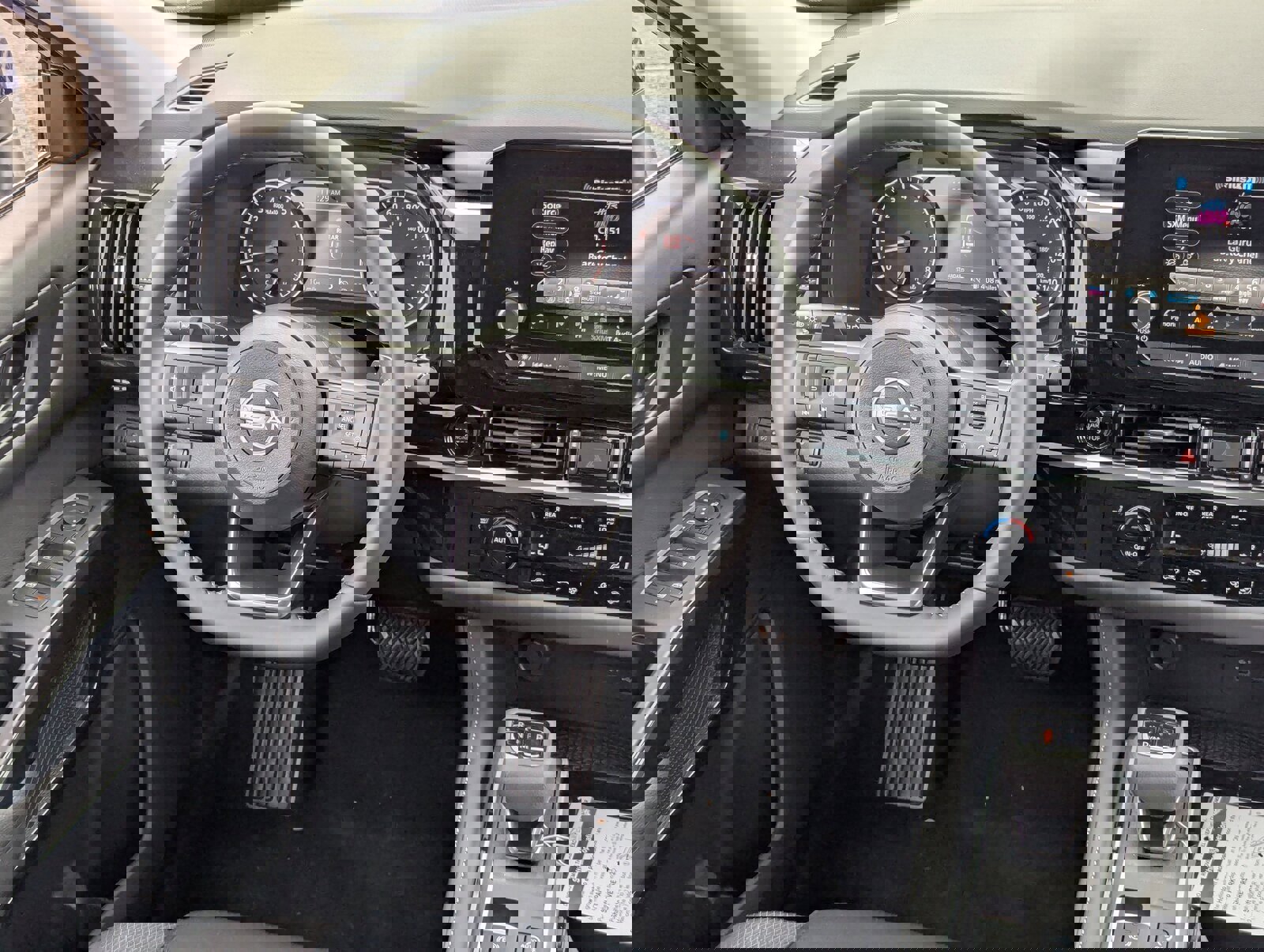 New 2025 Nissan Pathfinder SV w/ Cargo Package image 22