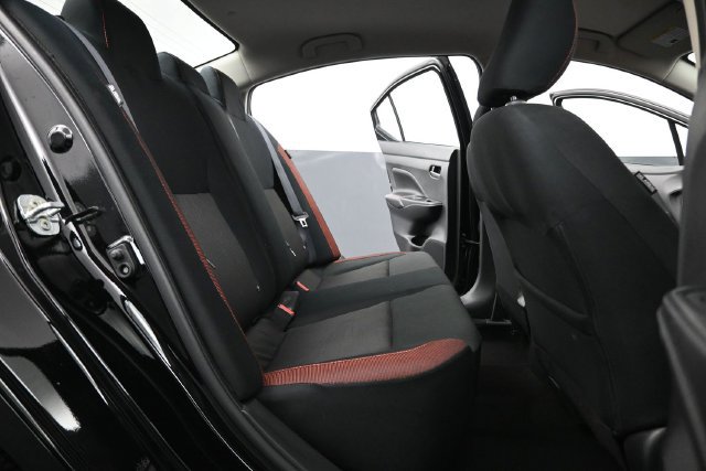 Used 2024 Nissan Versa SR FWD image 21