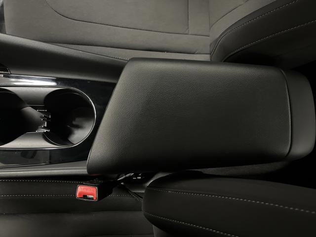 Used 2021 Hyundai Elantra Blue image 18