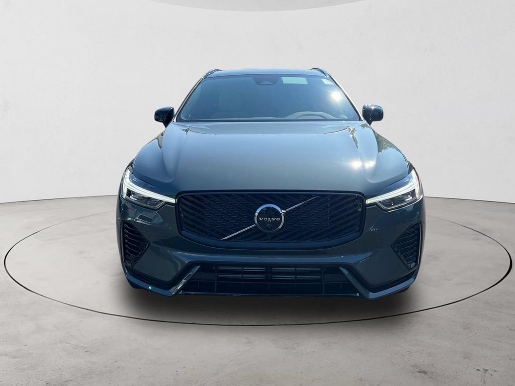 New 2026 Volvo XC60 T8 Plus w/ Protection Package Premier AWD/4WD image 8