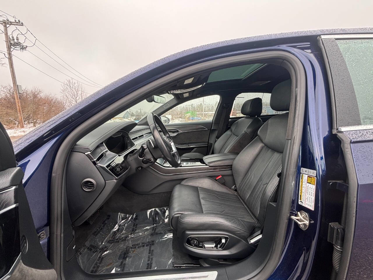 Used 2020 Audi A8 L 4.0T w/ Executive Package image 10