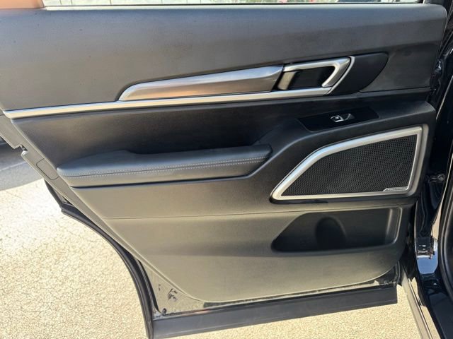 Used 2023 Kia Telluride S image 11