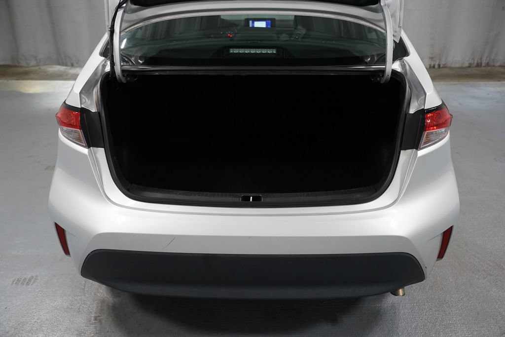 Certified 2024 Toyota Corolla LE FWD image 31